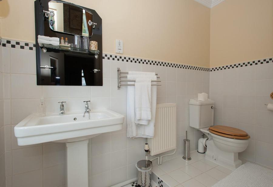 לינה וארוחת בוקר Llanwrtyd Wells Ardwyn House חדר תמונה